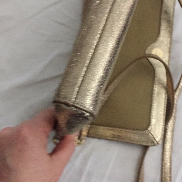 Tahari Gold Leather Purse - Picture 8 of 8